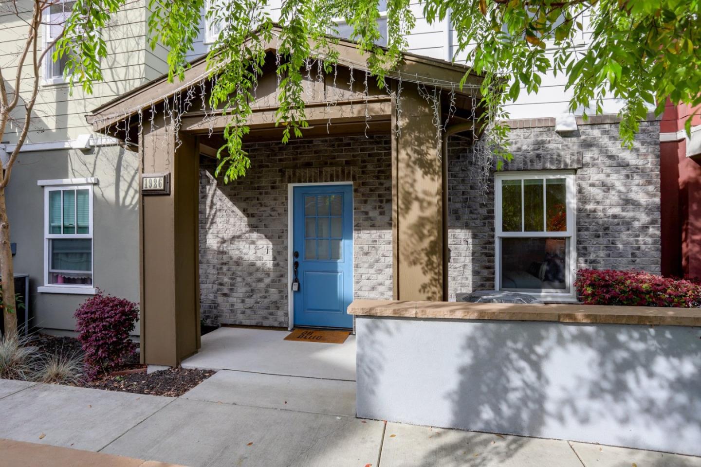 Detail Gallery Image 37 of 46 For 1926 Stella St, Mountain View,  CA 94043 - 4 Beds | 3/1 Baths