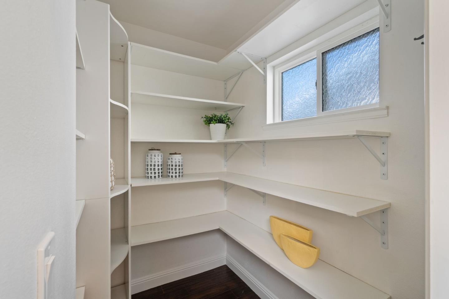 Detail Gallery Image 12 of 55 For 2518 Cherry Ave, San Jose,  CA 95125 - 4 Beds | 3/1 Baths