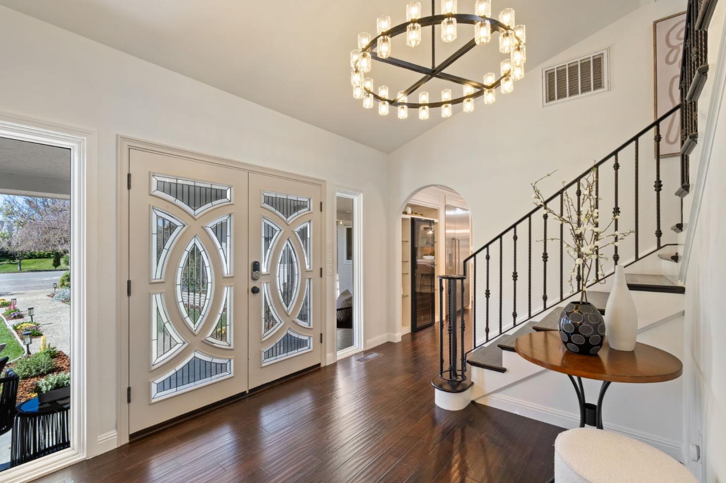 Detail Gallery Image 3 of 55 For 2518 Cherry Ave, San Jose,  CA 95125 - 4 Beds | 3/1 Baths