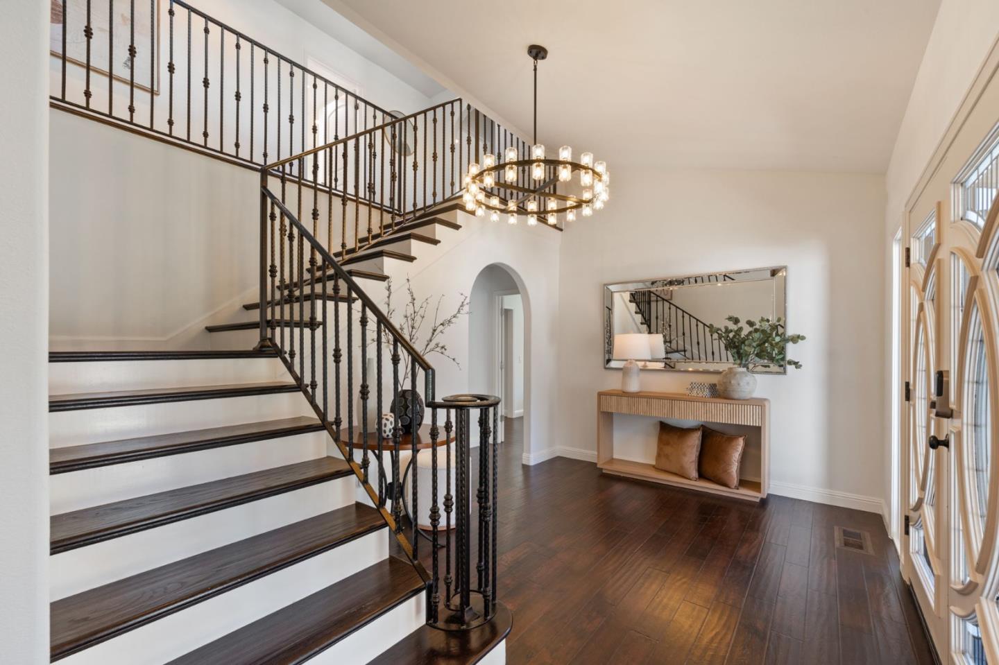 Detail Gallery Image 4 of 55 For 2518 Cherry Ave, San Jose,  CA 95125 - 4 Beds | 3/1 Baths