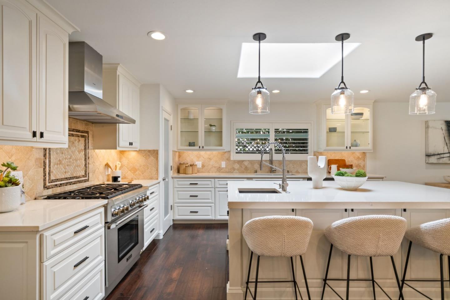 Detail Gallery Image 9 of 55 For 2518 Cherry Ave, San Jose,  CA 95125 - 4 Beds | 3/1 Baths