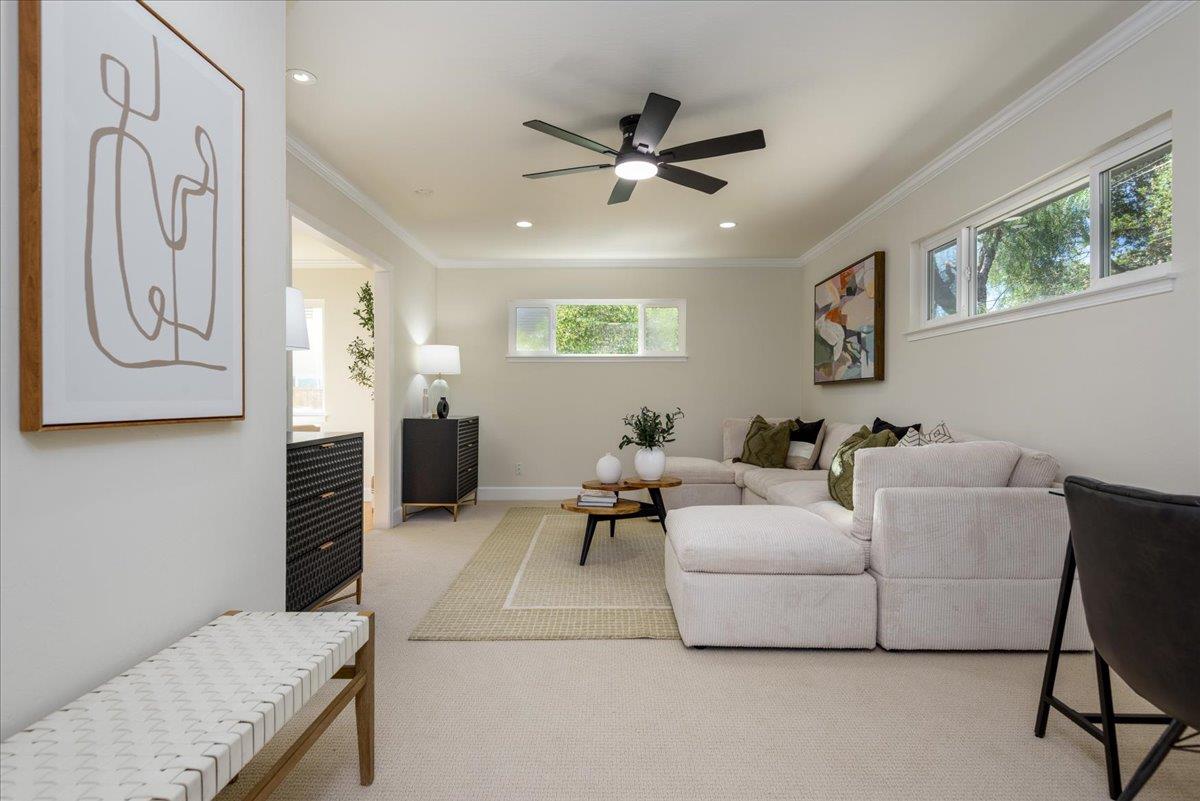 Detail Gallery Image 10 of 20 For Castle Hill Rd, Redwood City,  CA 94061 - 3 Beds | 2 Baths