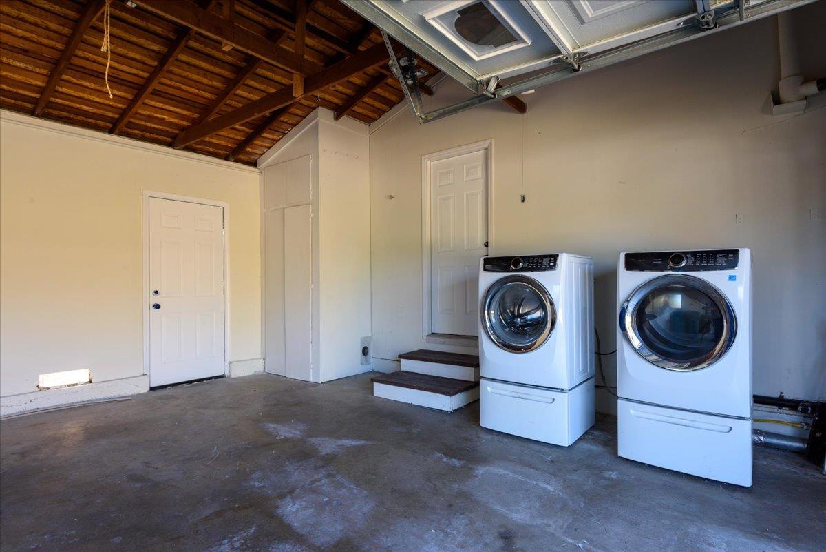 Detail Gallery Image 16 of 20 For Castle Hill Rd, Redwood City,  CA 94061 - 3 Beds | 2 Baths