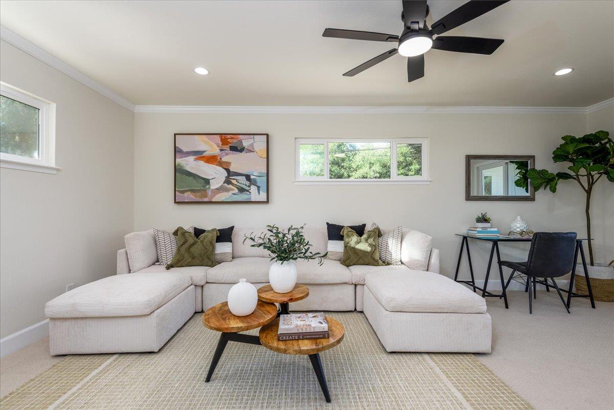 Detail Gallery Image 9 of 20 For Castle Hill Rd, Redwood City,  CA 94061 - 3 Beds | 2 Baths