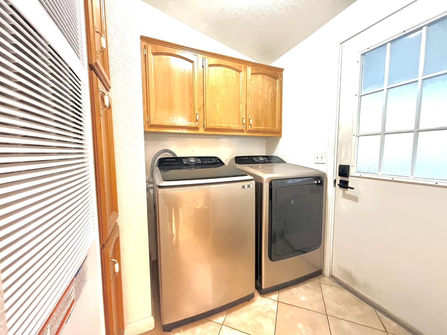 Detail Gallery Image 20 of 38 For 501 Moorpark Way #65,  Mountain View,  CA 94041 - 2 Beds | 2 Baths