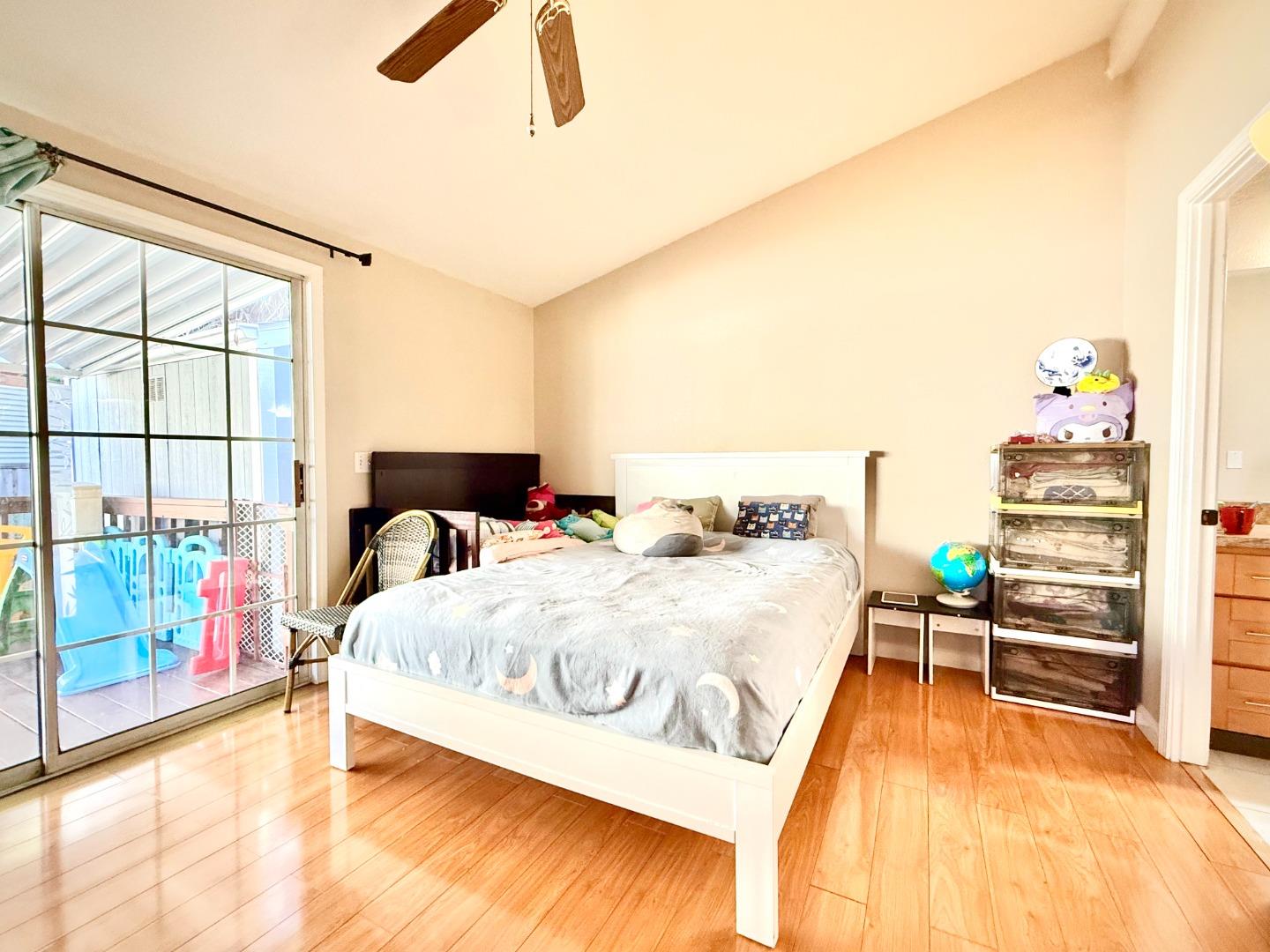 Detail Gallery Image 21 of 38 For 501 Moorpark Way #65,  Mountain View,  CA 94041 - 2 Beds | 2 Baths