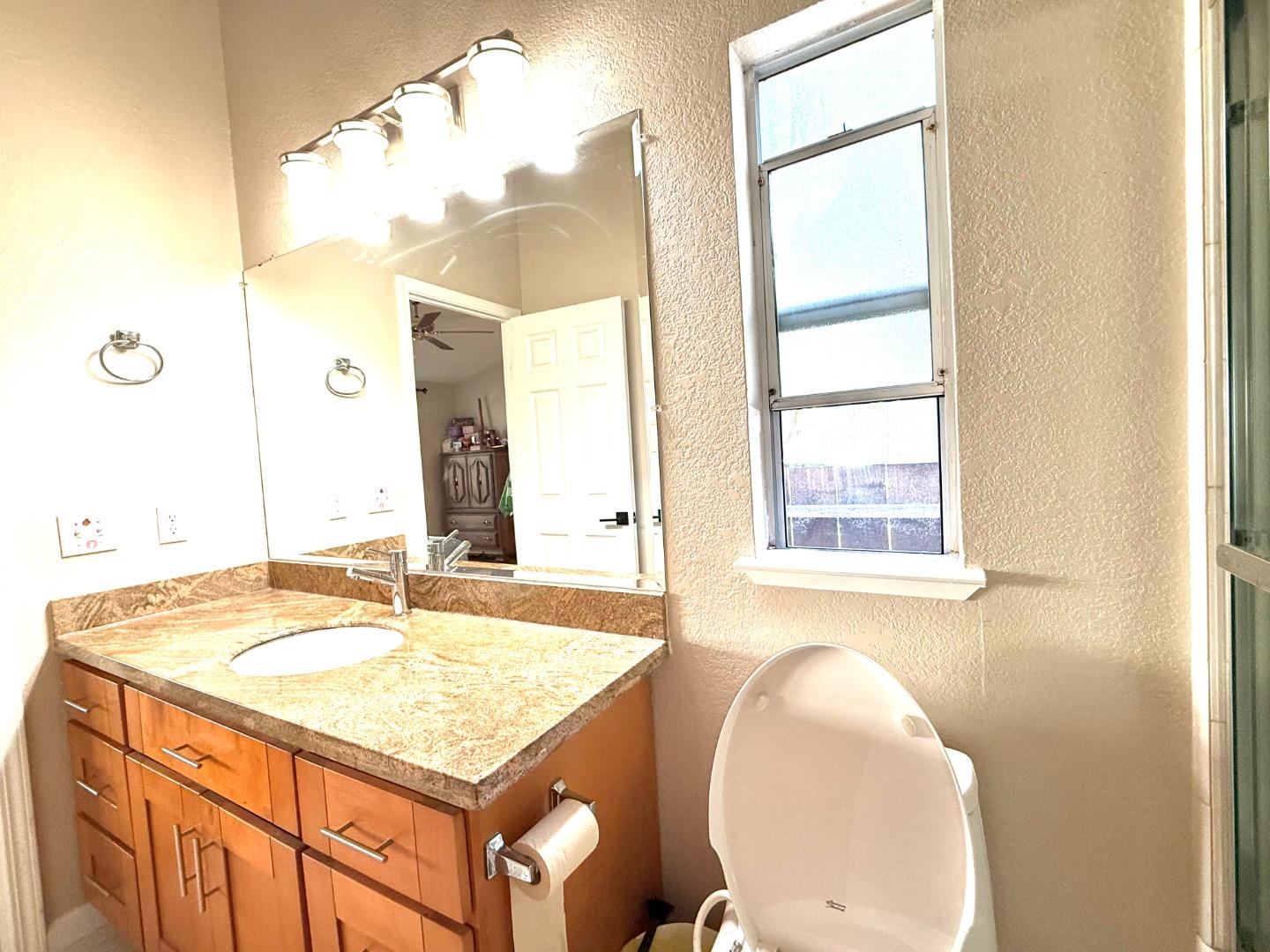 Detail Gallery Image 26 of 38 For 501 Moorpark Way #65,  Mountain View,  CA 94041 - 2 Beds | 2 Baths