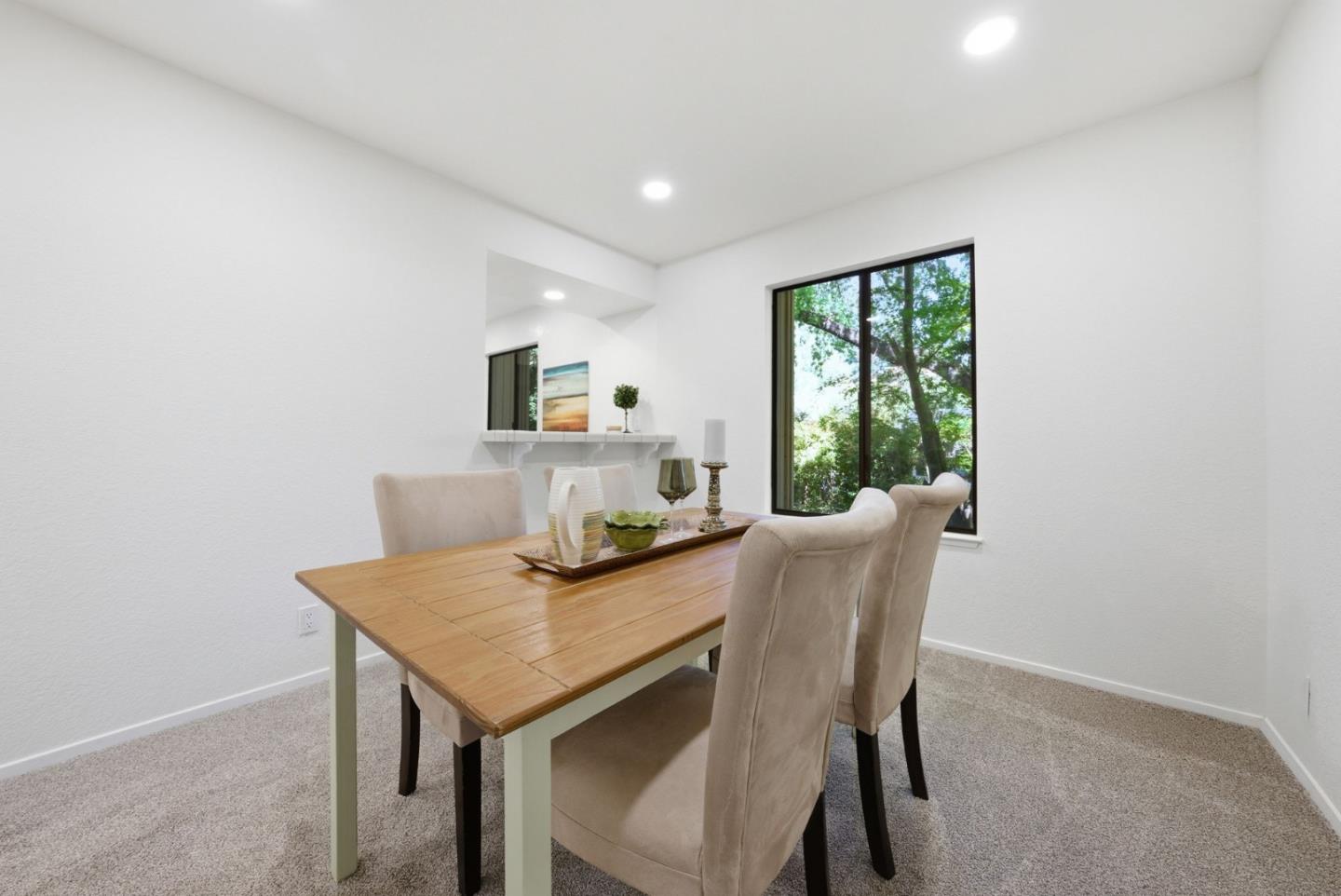 Detail Gallery Image 10 of 43 For 22475 Mcclellan Rd, Cupertino,  CA 95014 - 3 Beds | 2/1 Baths