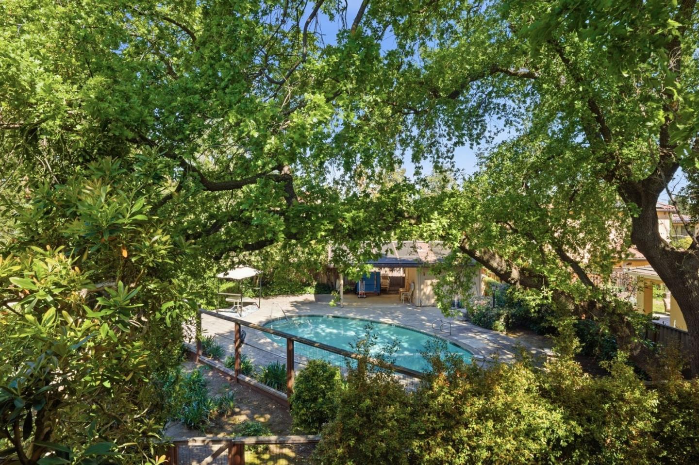 Detail Gallery Image 33 of 43 For 22475 Mcclellan Rd, Cupertino,  CA 95014 - 3 Beds | 2/1 Baths