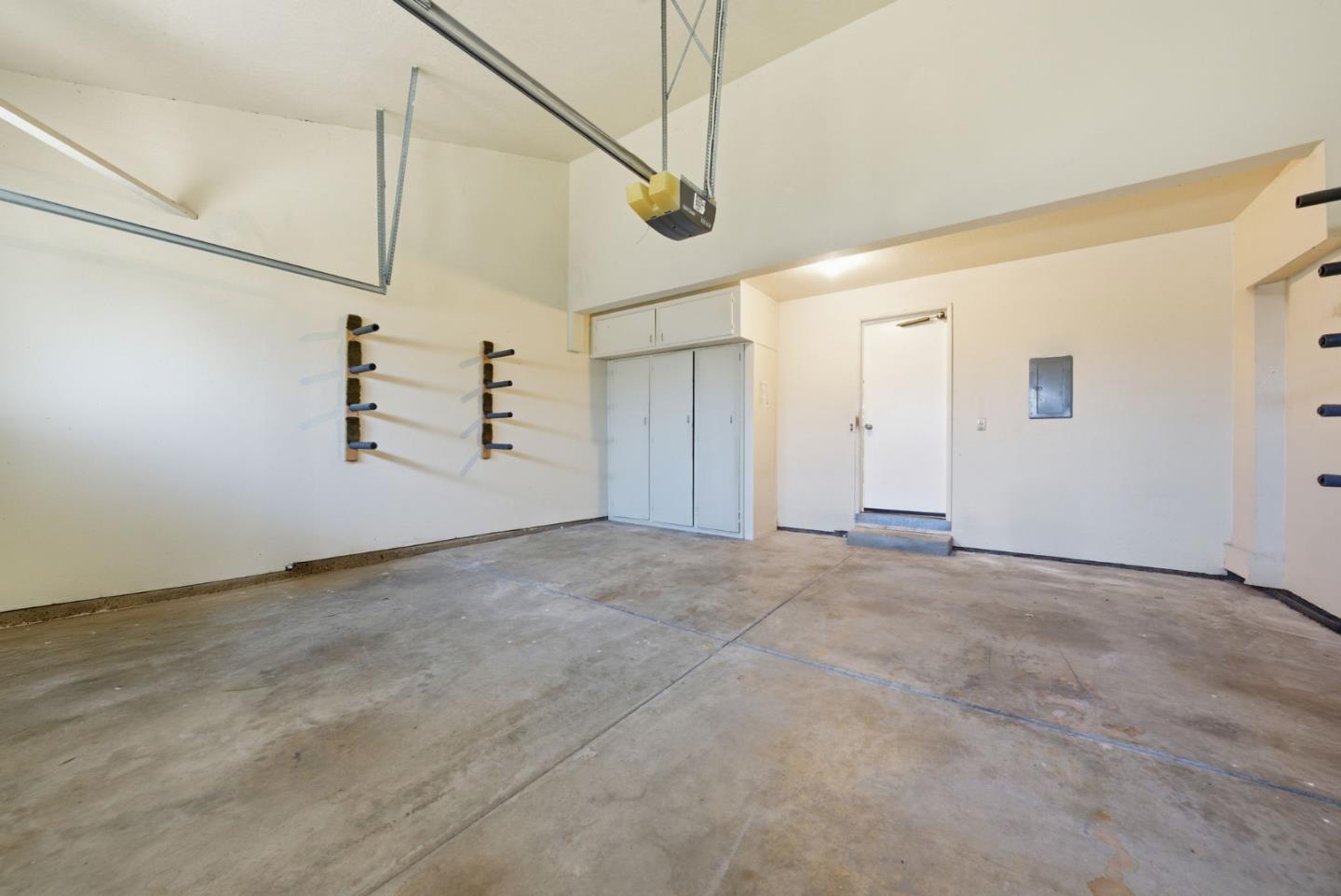 Detail Gallery Image 37 of 43 For 22475 Mcclellan Rd, Cupertino,  CA 95014 - 3 Beds | 2/1 Baths