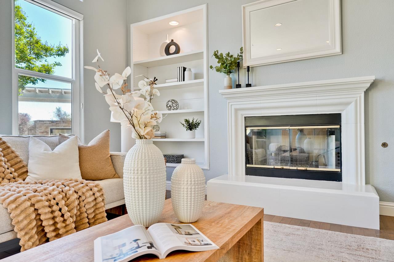 Detail Gallery Image 10 of 43 For 5960 Gleneagles Cir, San Jose,  CA 95138 - 4 Beds | 3/1 Baths