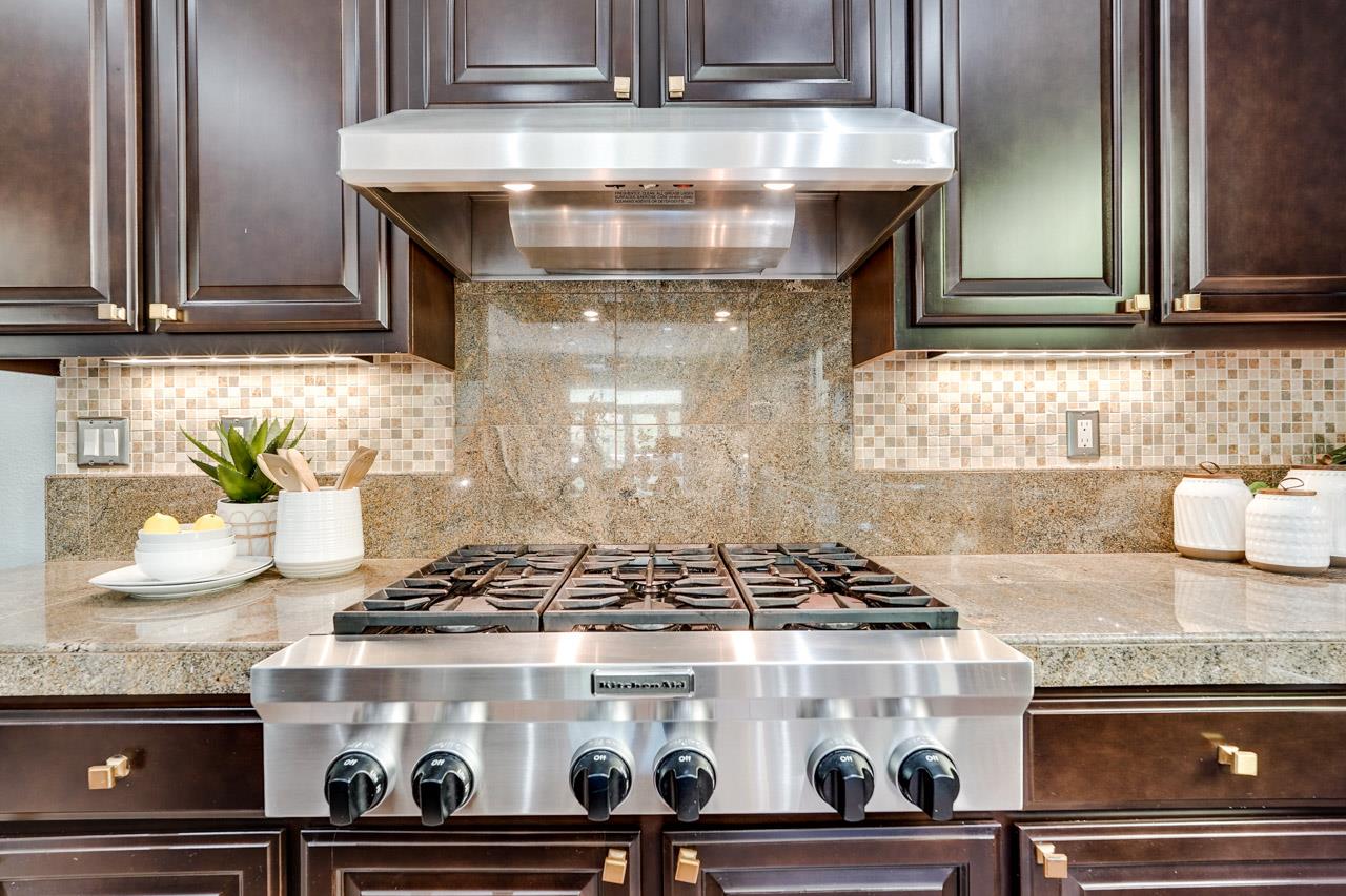 Detail Gallery Image 17 of 43 For 5960 Gleneagles Cir, San Jose,  CA 95138 - 4 Beds | 3/1 Baths