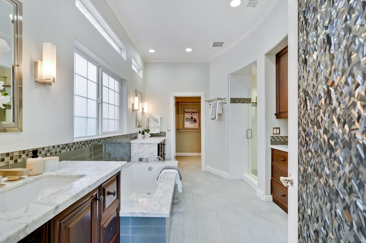 Detail Gallery Image 24 of 43 For 5960 Gleneagles Cir, San Jose,  CA 95138 - 4 Beds | 3/1 Baths