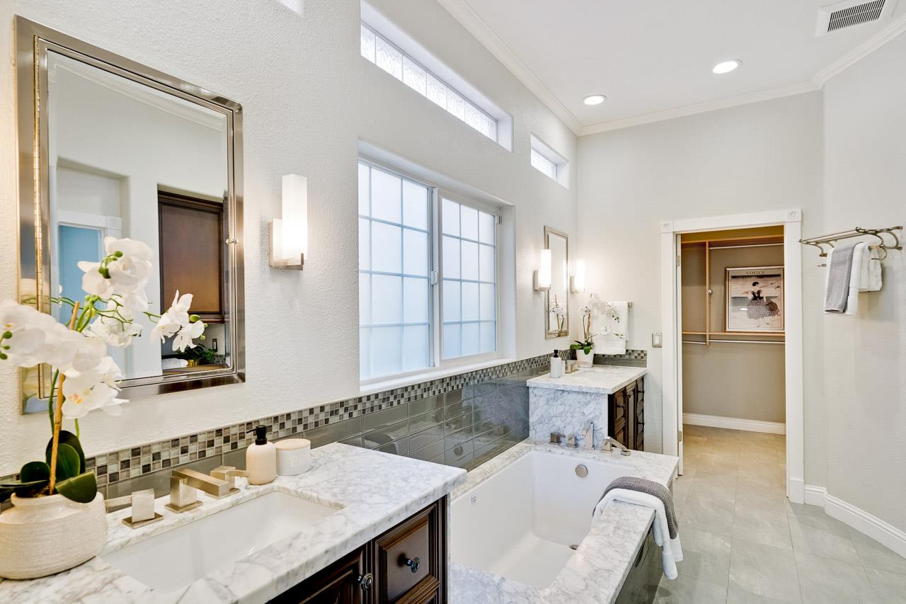 Detail Gallery Image 25 of 43 For 5960 Gleneagles Cir, San Jose,  CA 95138 - 4 Beds | 3/1 Baths
