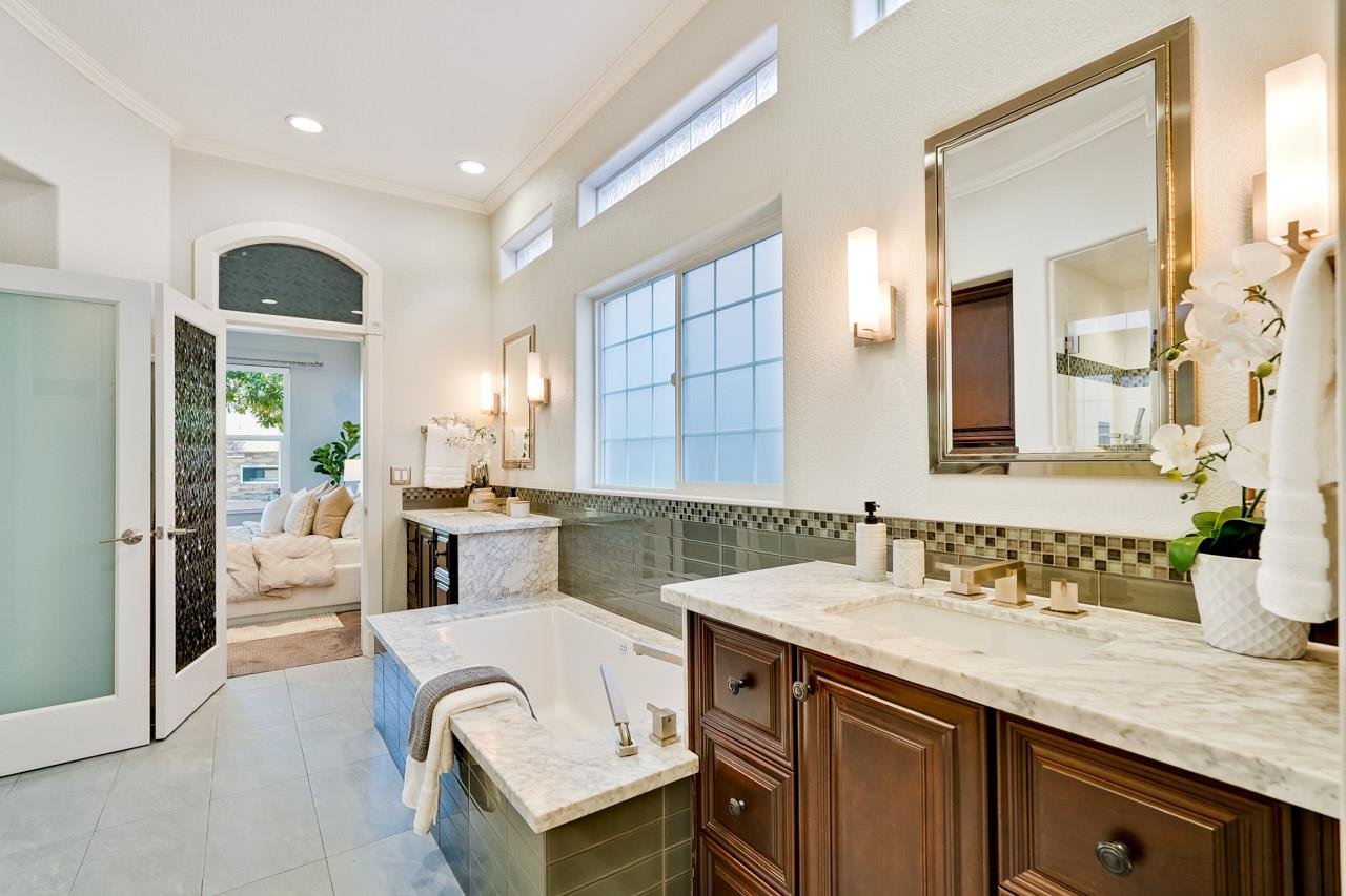 Detail Gallery Image 27 of 43 For 5960 Gleneagles Cir, San Jose,  CA 95138 - 4 Beds | 3/1 Baths