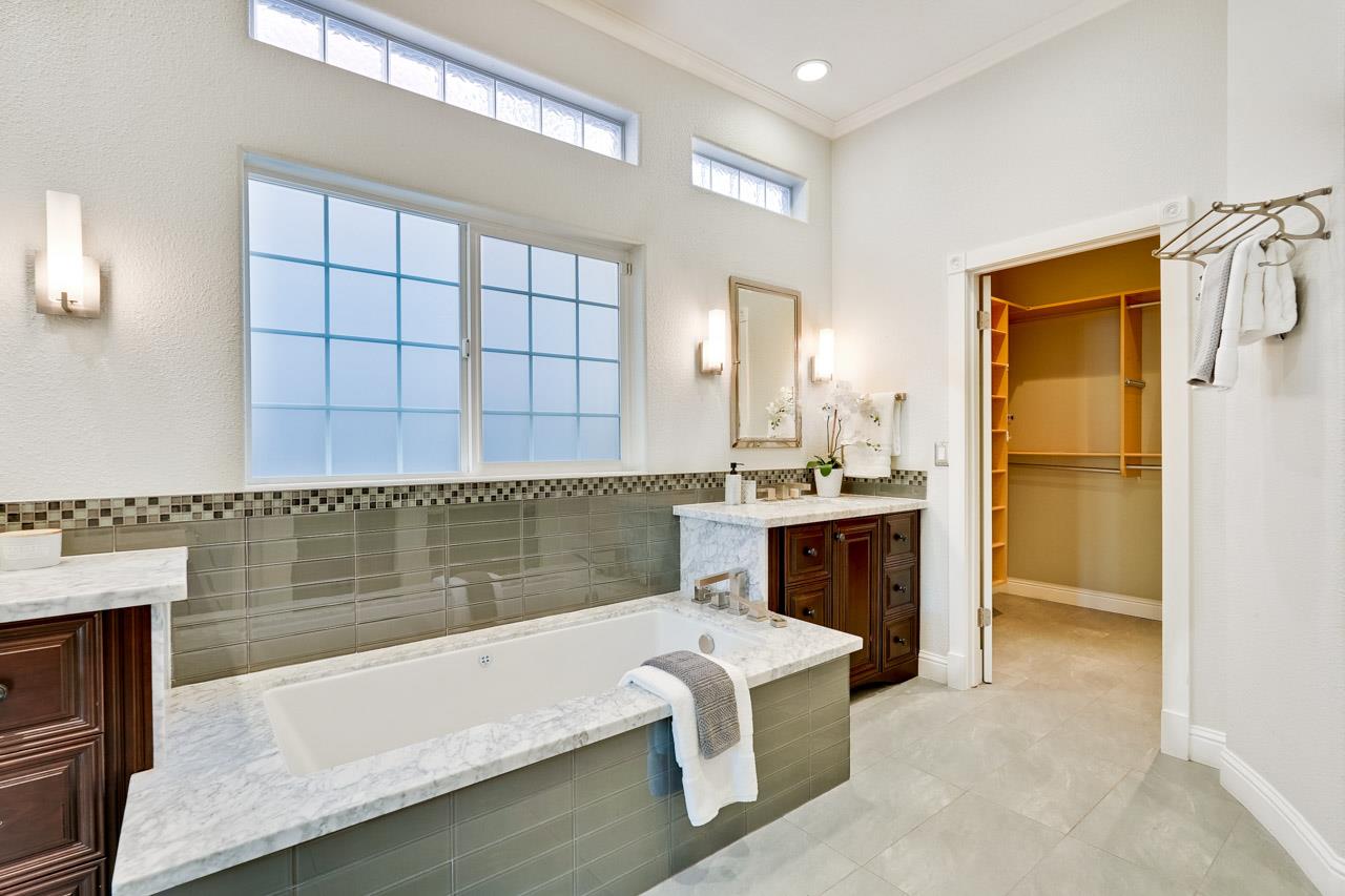Detail Gallery Image 28 of 43 For 5960 Gleneagles Cir, San Jose,  CA 95138 - 4 Beds | 3/1 Baths