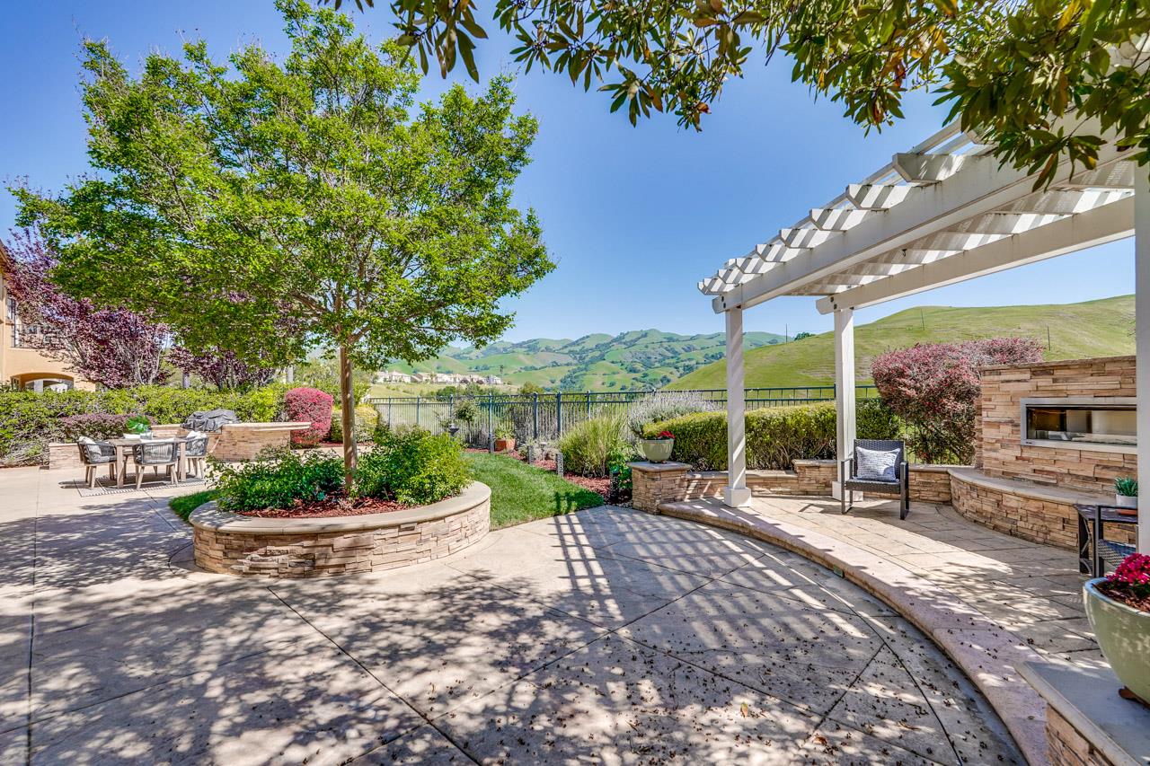 Detail Gallery Image 41 of 43 For 5960 Gleneagles Cir, San Jose,  CA 95138 - 4 Beds | 3/1 Baths