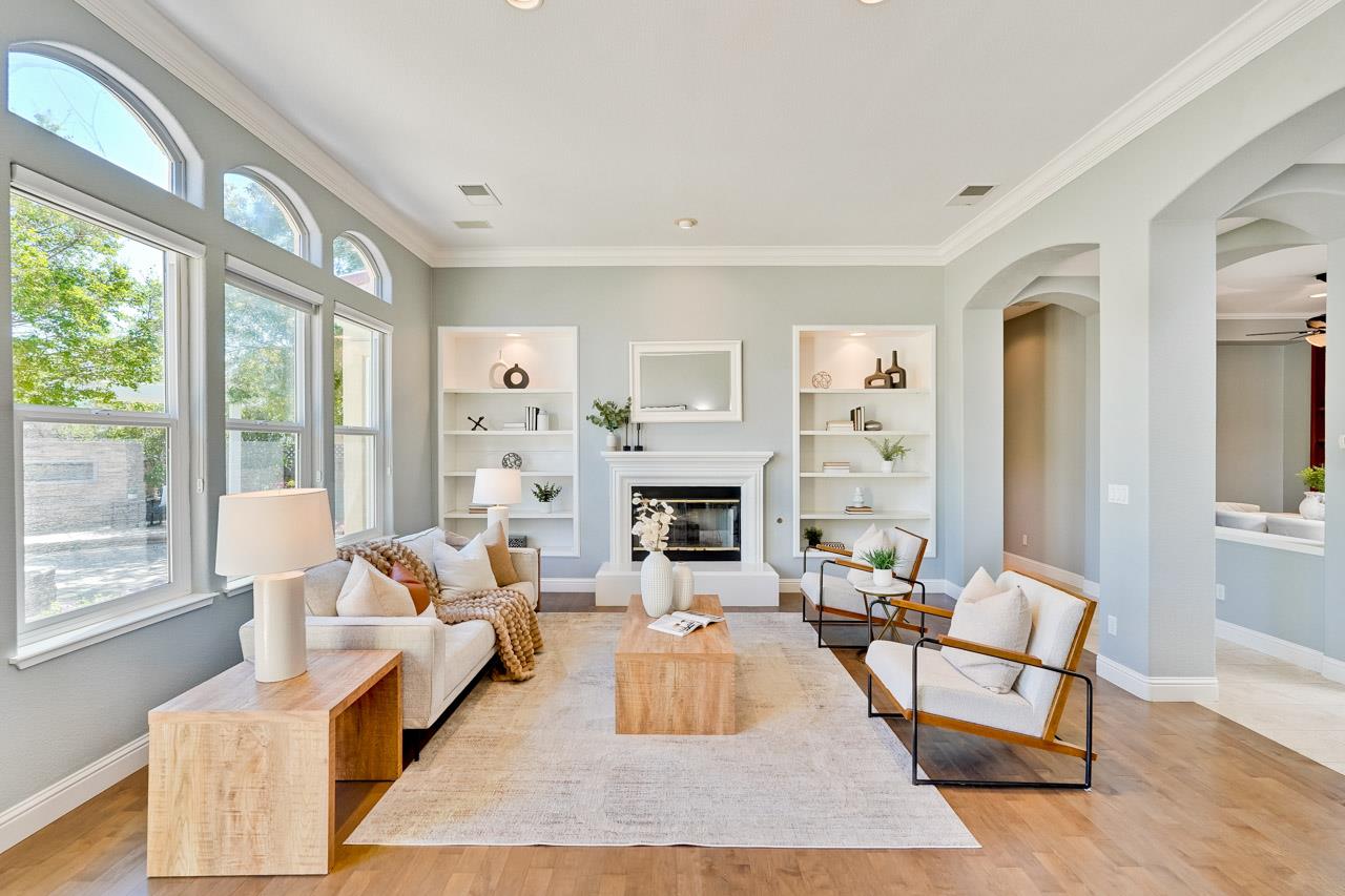 Detail Gallery Image 9 of 43 For 5960 Gleneagles Cir, San Jose,  CA 95138 - 4 Beds | 3/1 Baths