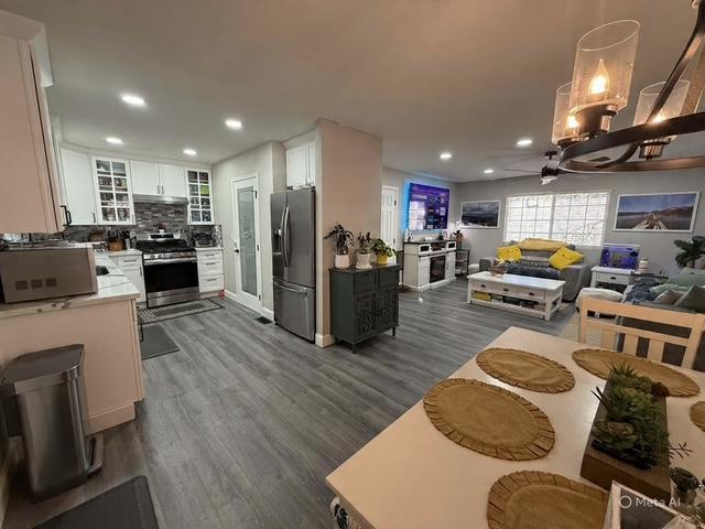 Detail Gallery Image 2 of 4 For 1182 Martin, South Lake Tahoe,  CA 96150 - 2 Beds | 1 Baths