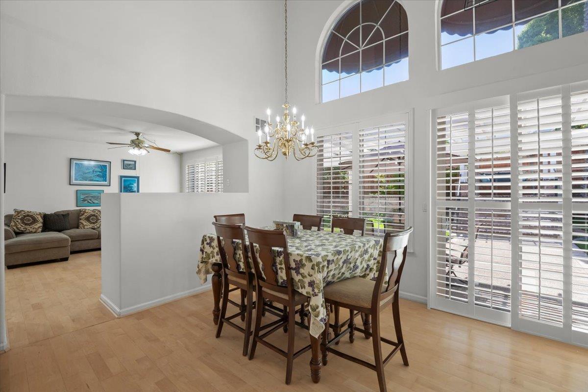 Detail Gallery Image 4 of 17 For 1494 Partridge Dr, Gilroy,  CA 95020 - 4 Beds | 2/1 Baths