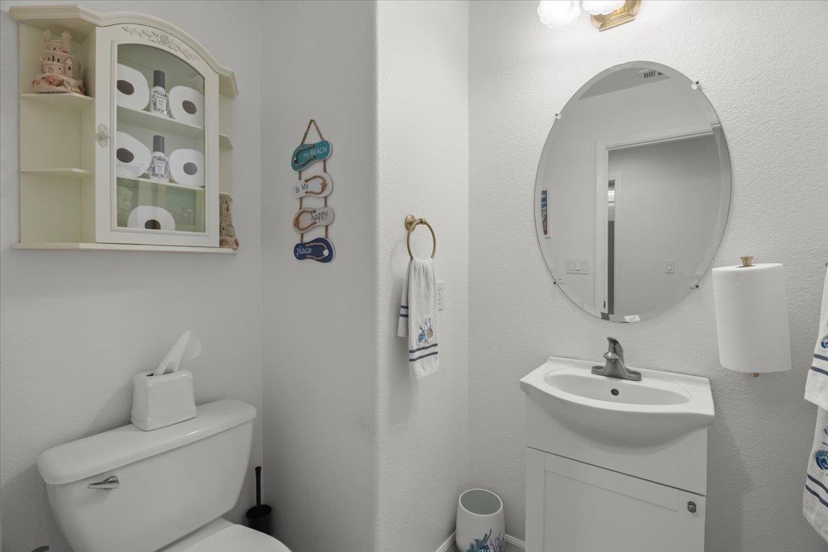 Detail Gallery Image 9 of 17 For 1494 Partridge Dr, Gilroy,  CA 95020 - 4 Beds | 2/1 Baths