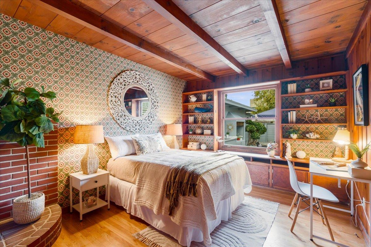 Detail Gallery Image 13 of 29 For 265 4th Ave, Santa Cruz,  CA 95062 - 3 Beds | 1 Baths