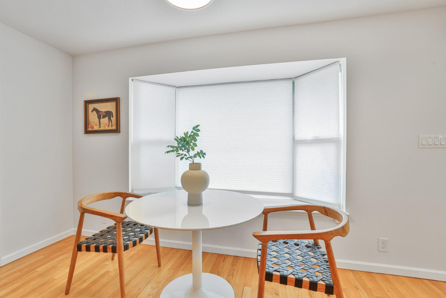 Detail Gallery Image 11 of 33 For 6902 Dartmoor Way, San Jose,  CA 95129 - 4 Beds | 2/1 Baths