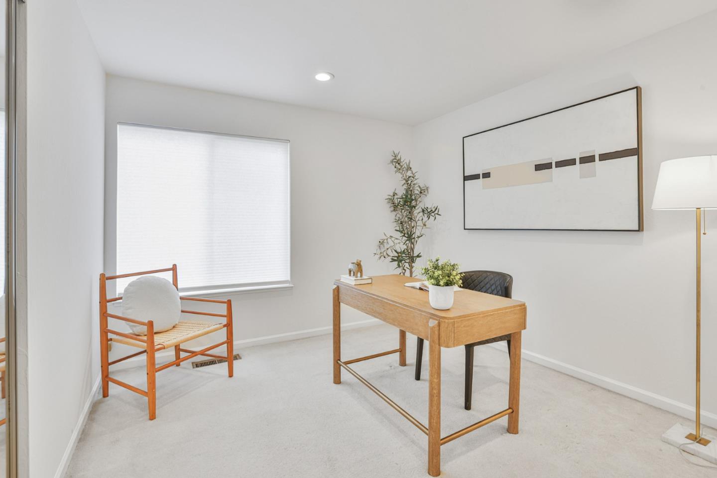 Detail Gallery Image 16 of 33 For 6902 Dartmoor Way, San Jose,  CA 95129 - 4 Beds | 2/1 Baths