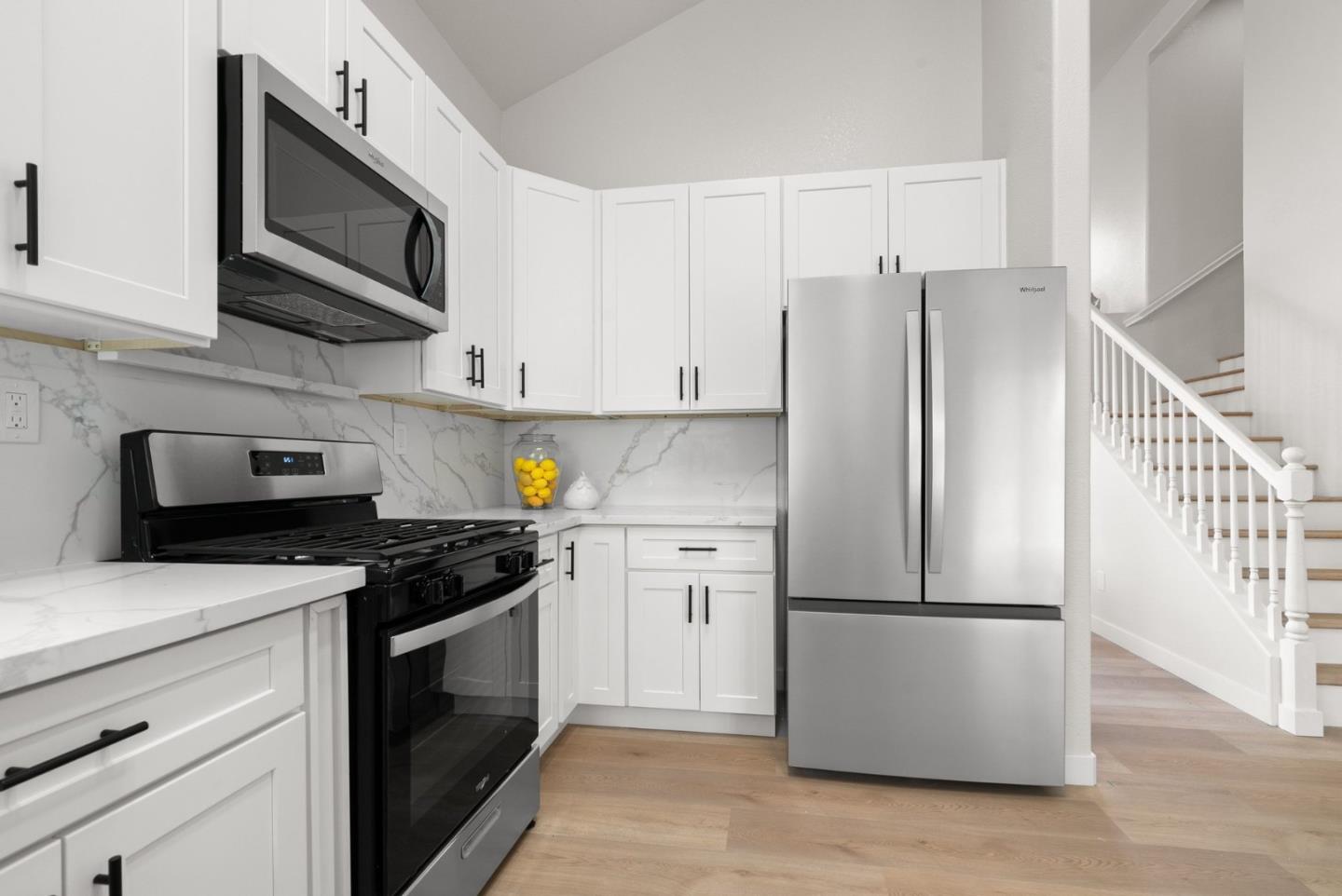 Detail Gallery Image 12 of 48 For 2170 Clearview Dr, Hollister,  CA 95023 - 4 Beds | 2/1 Baths