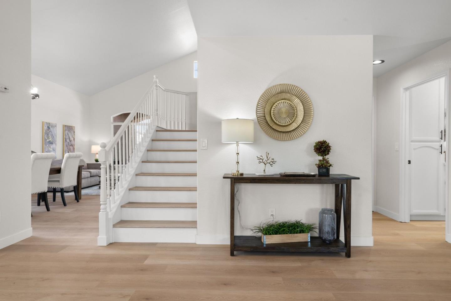 Detail Gallery Image 15 of 48 For 2170 Clearview Dr, Hollister,  CA 95023 - 4 Beds | 2/1 Baths