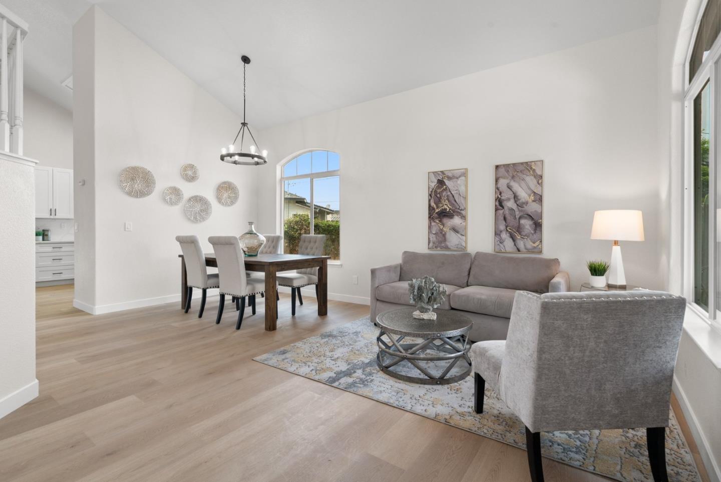 Detail Gallery Image 3 of 48 For 2170 Clearview Dr, Hollister,  CA 95023 - 4 Beds | 2/1 Baths