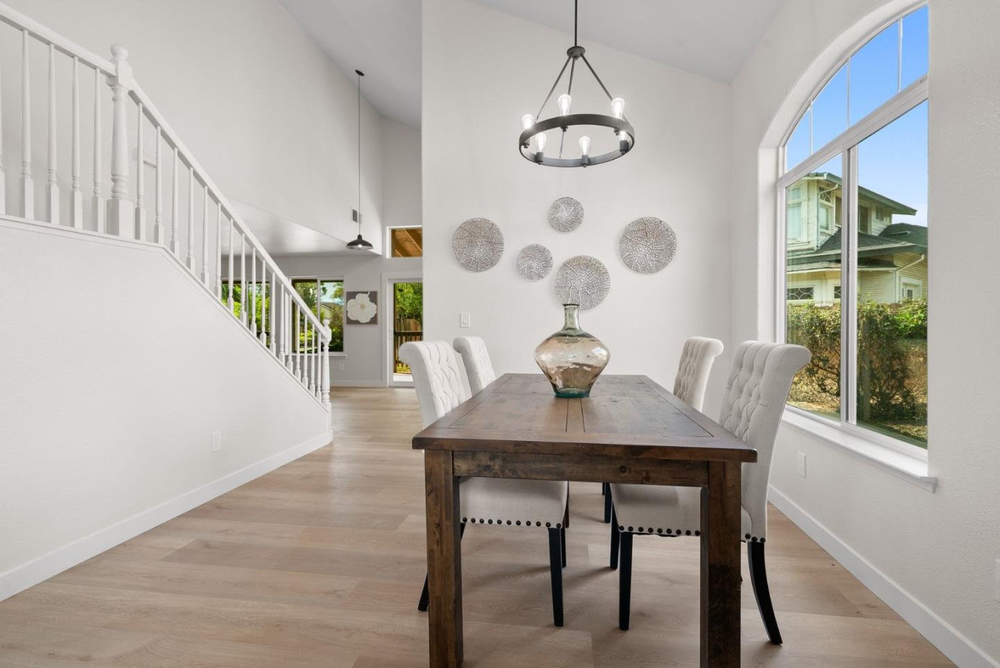 Detail Gallery Image 7 of 48 For 2170 Clearview Dr, Hollister,  CA 95023 - 4 Beds | 2/1 Baths