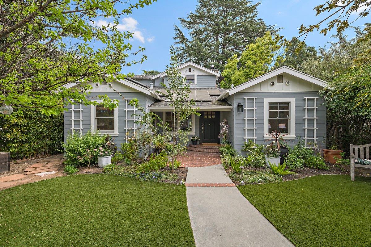 Detail Gallery Image 2 of 28 For 40 Pleasant St, Los Gatos,  CA 95030 - 3 Beds | 2 Baths