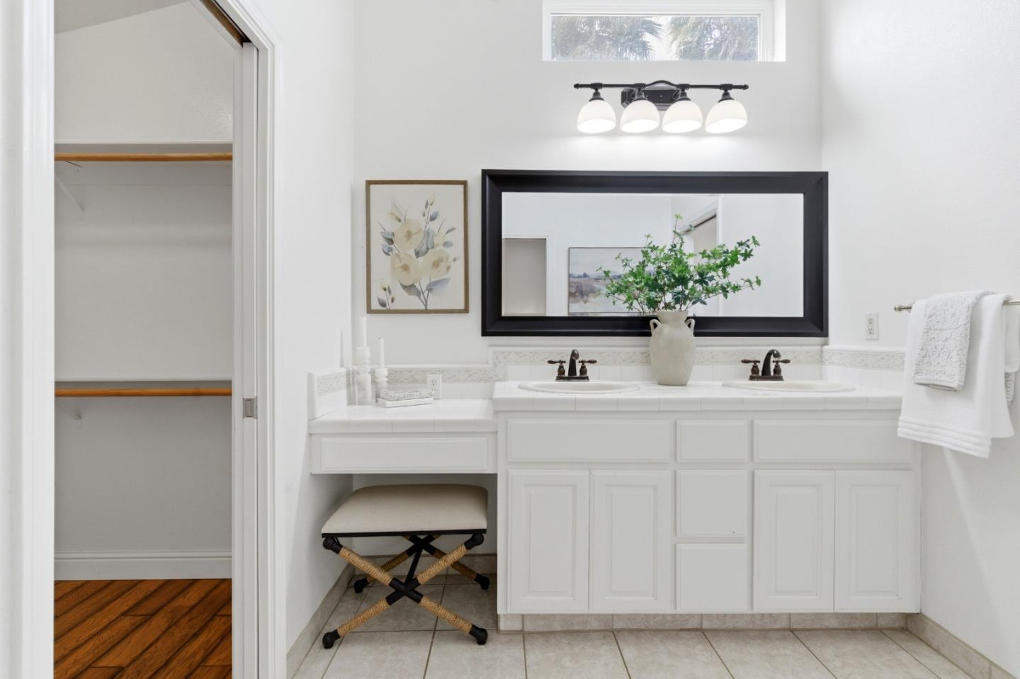 Detail Gallery Image 18 of 34 For 810 Capitola Dr, Hollister,  CA 95023 - 3 Beds | 2 Baths