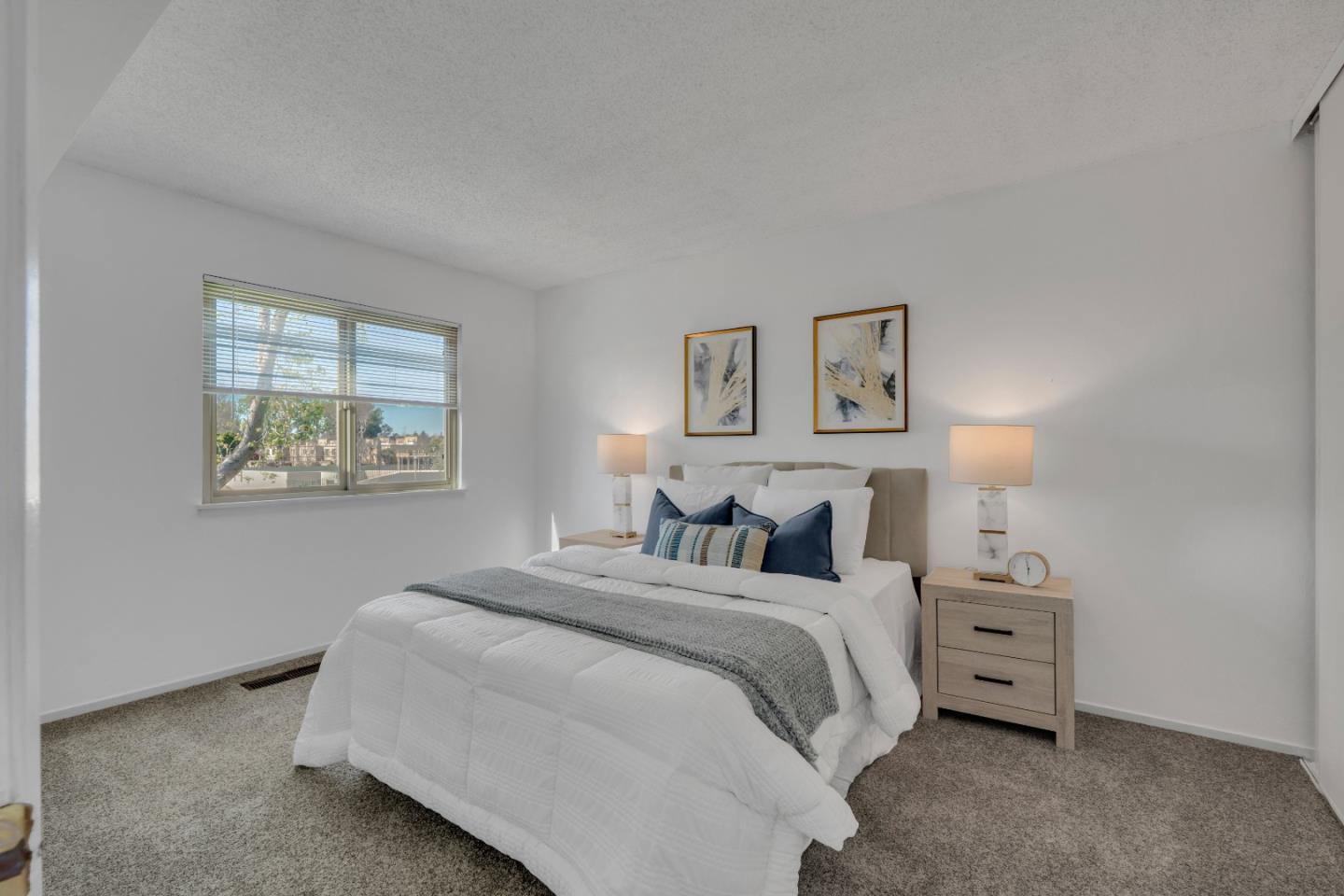 Detail Gallery Image 13 of 24 For 3315 Willis Ln, Alameda,  CA 94502 - 3 Beds | 2/1 Baths