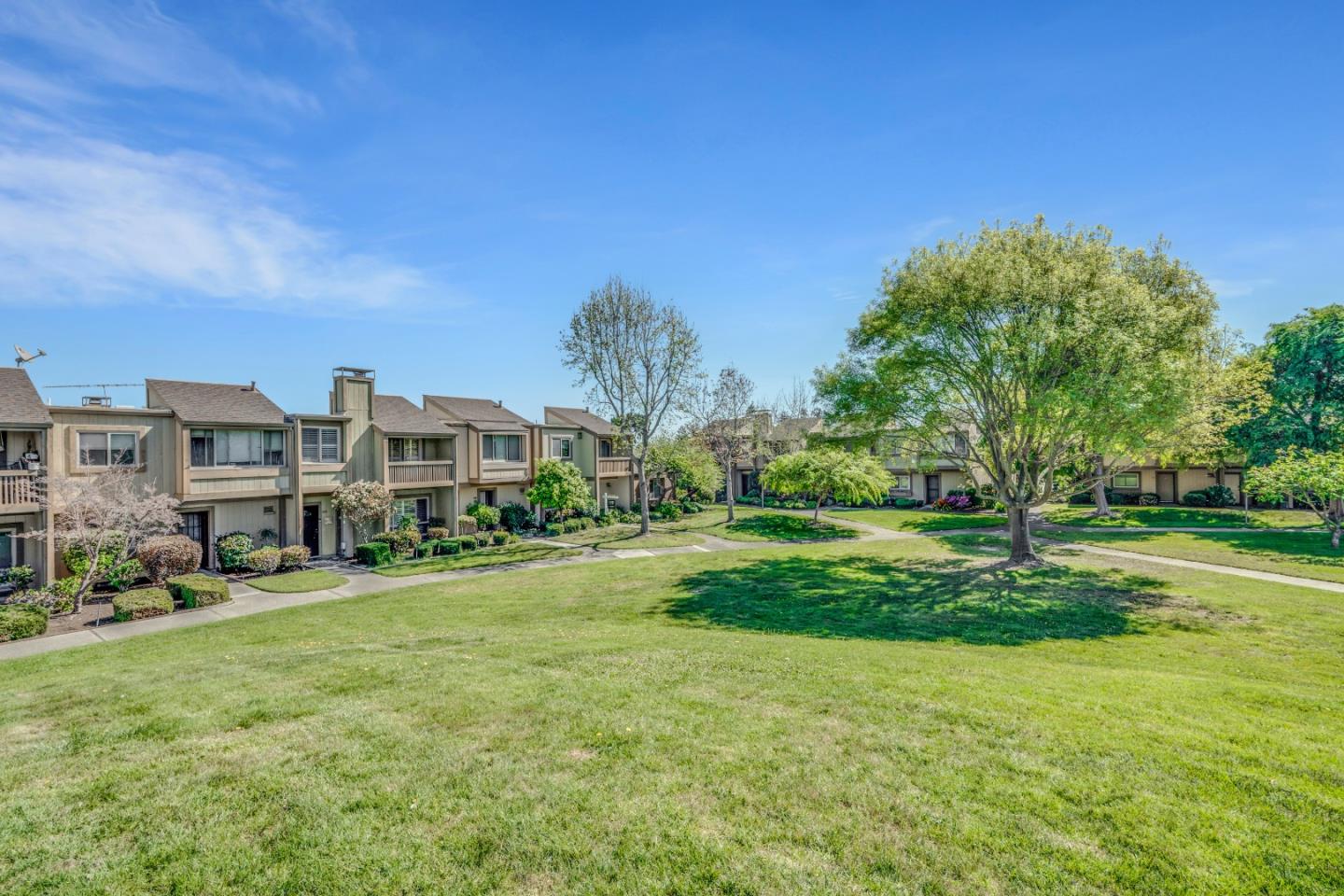 Detail Gallery Image 23 of 24 For 3315 Willis Ln, Alameda,  CA 94502 - 3 Beds | 2/1 Baths