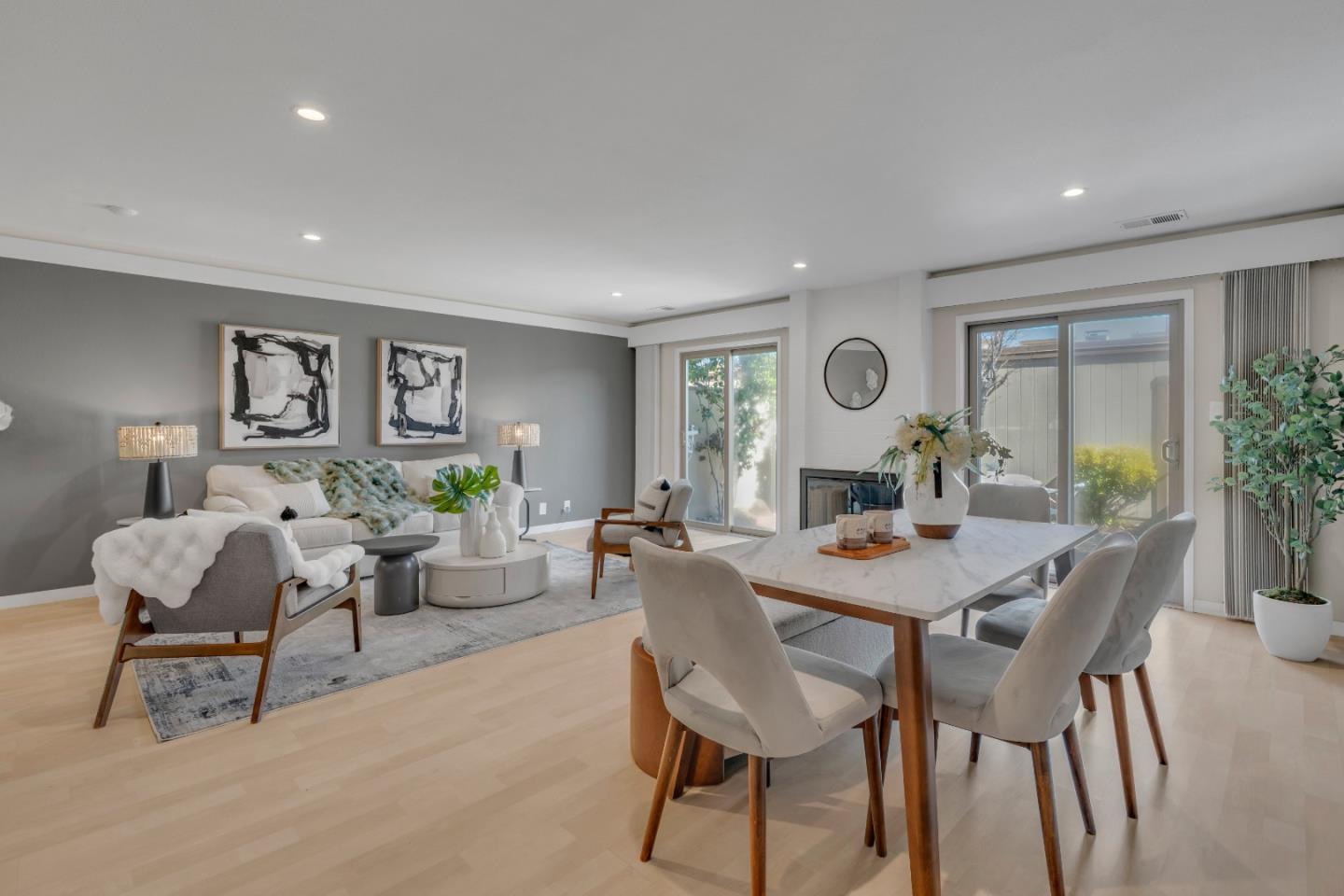 Detail Gallery Image 5 of 24 For 3315 Willis Ln, Alameda,  CA 94502 - 3 Beds | 2/1 Baths