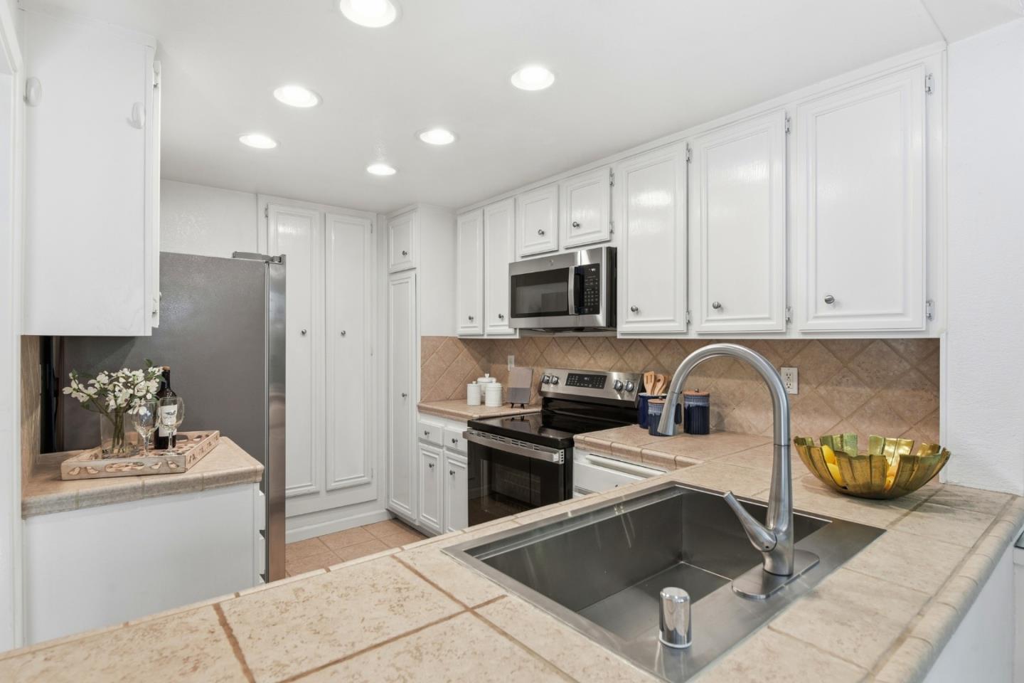 Photo #10: ML82039996 Listing: Photo #10