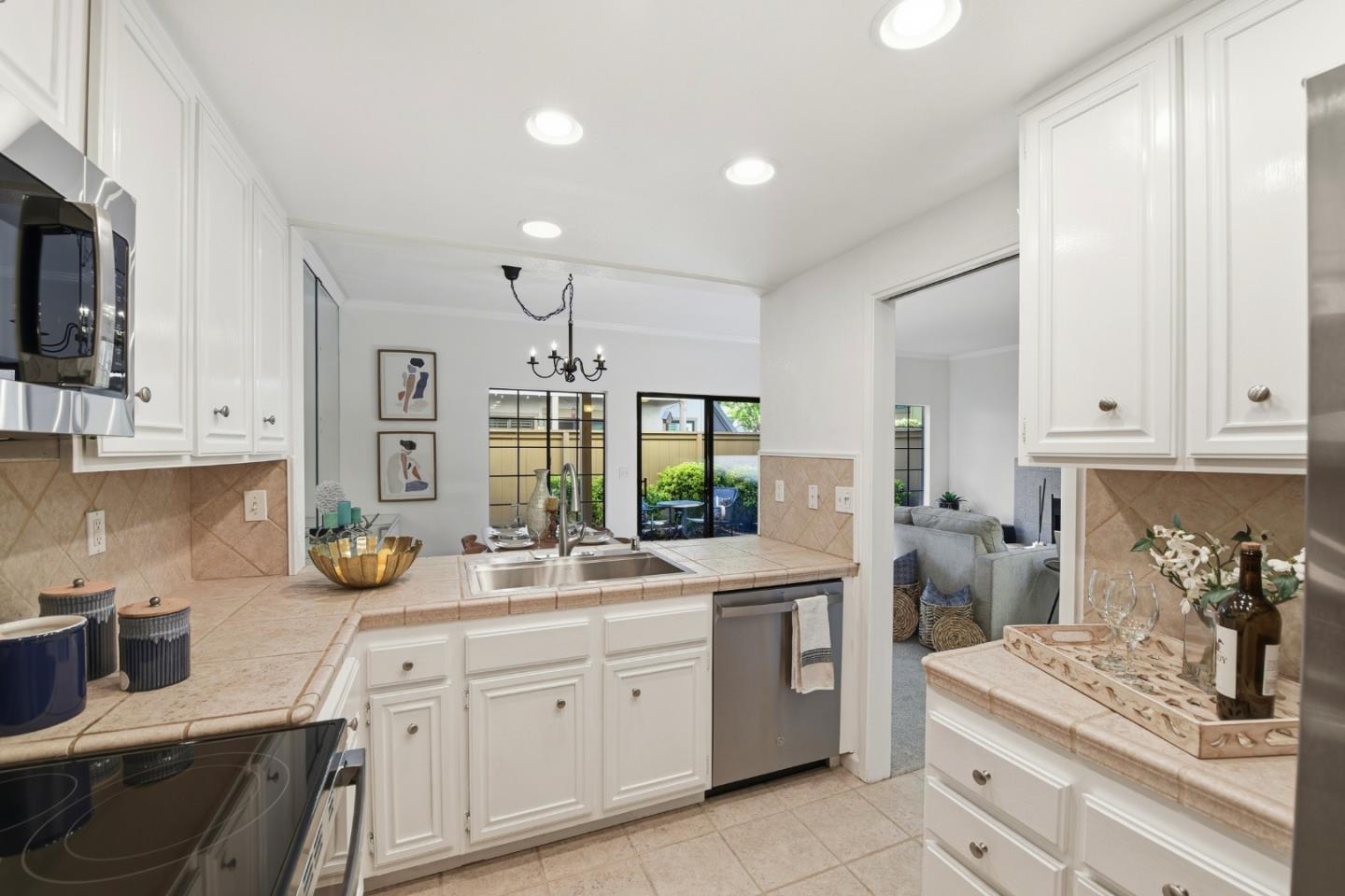 Photo #14: ML82039996 Listing: Photo #14