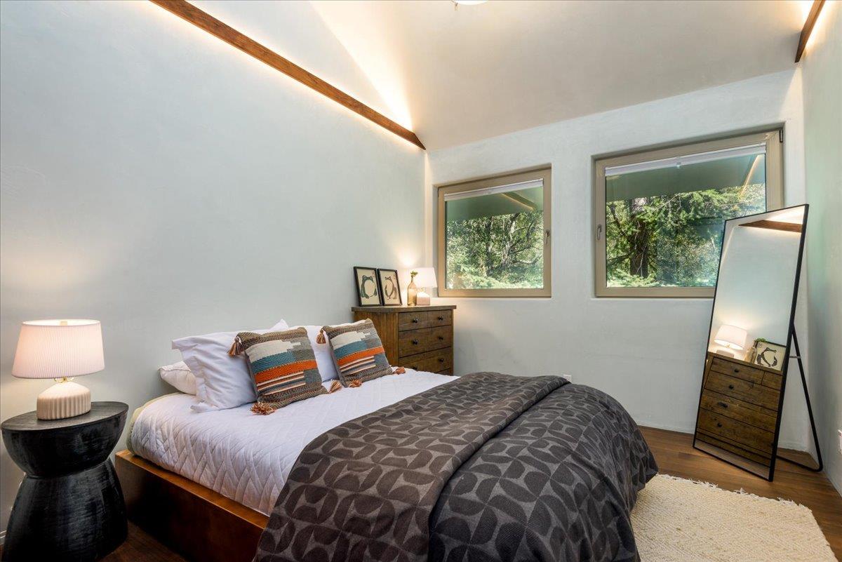 Detail Gallery Image 26 of 31 For 16345 Sanborn Rd, Saratoga,  CA 95070 - 4 Beds | 3/1 Baths