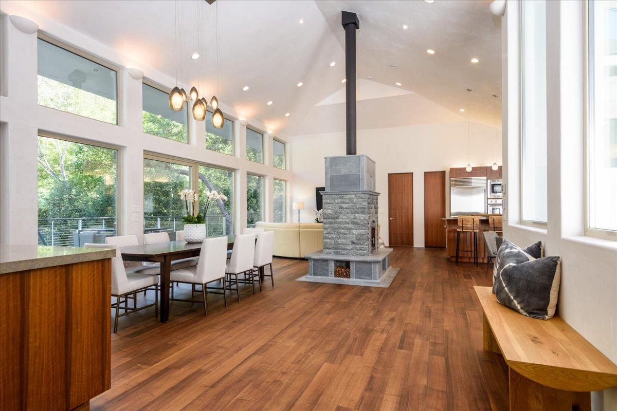 Detail Gallery Image 5 of 31 For 16345 Sanborn Rd, Saratoga,  CA 95070 - 4 Beds | 3/1 Baths