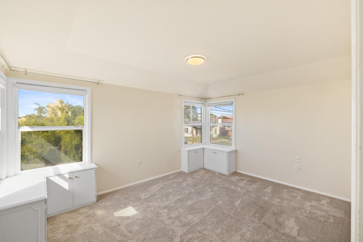 Detail Gallery Image 15 of 51 For 330 Homestead Ave, Salinas,  CA 93901 - 4 Beds | 2/1 Baths