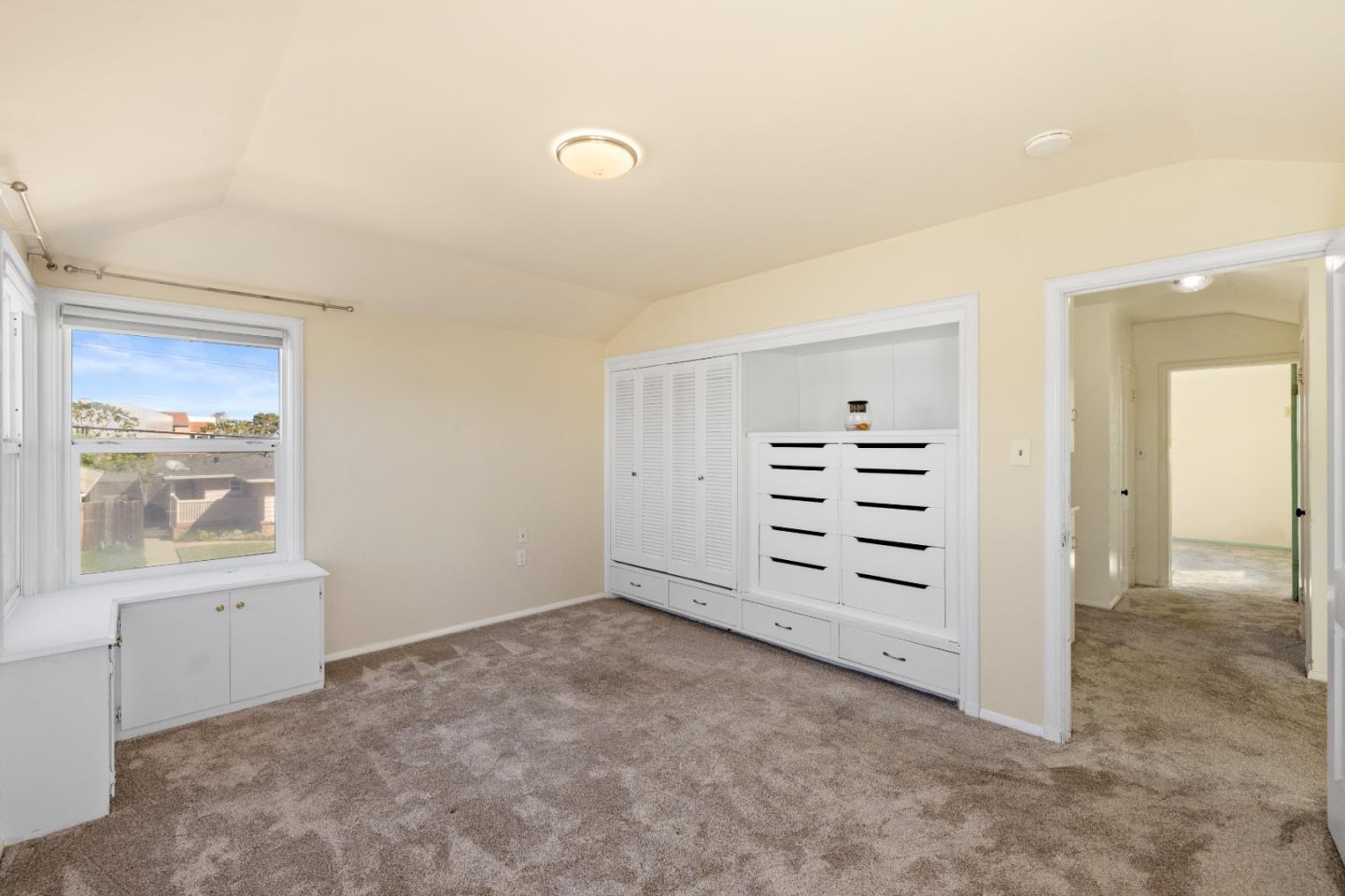 Detail Gallery Image 17 of 51 For 330 Homestead Ave, Salinas,  CA 93901 - 4 Beds | 2/1 Baths