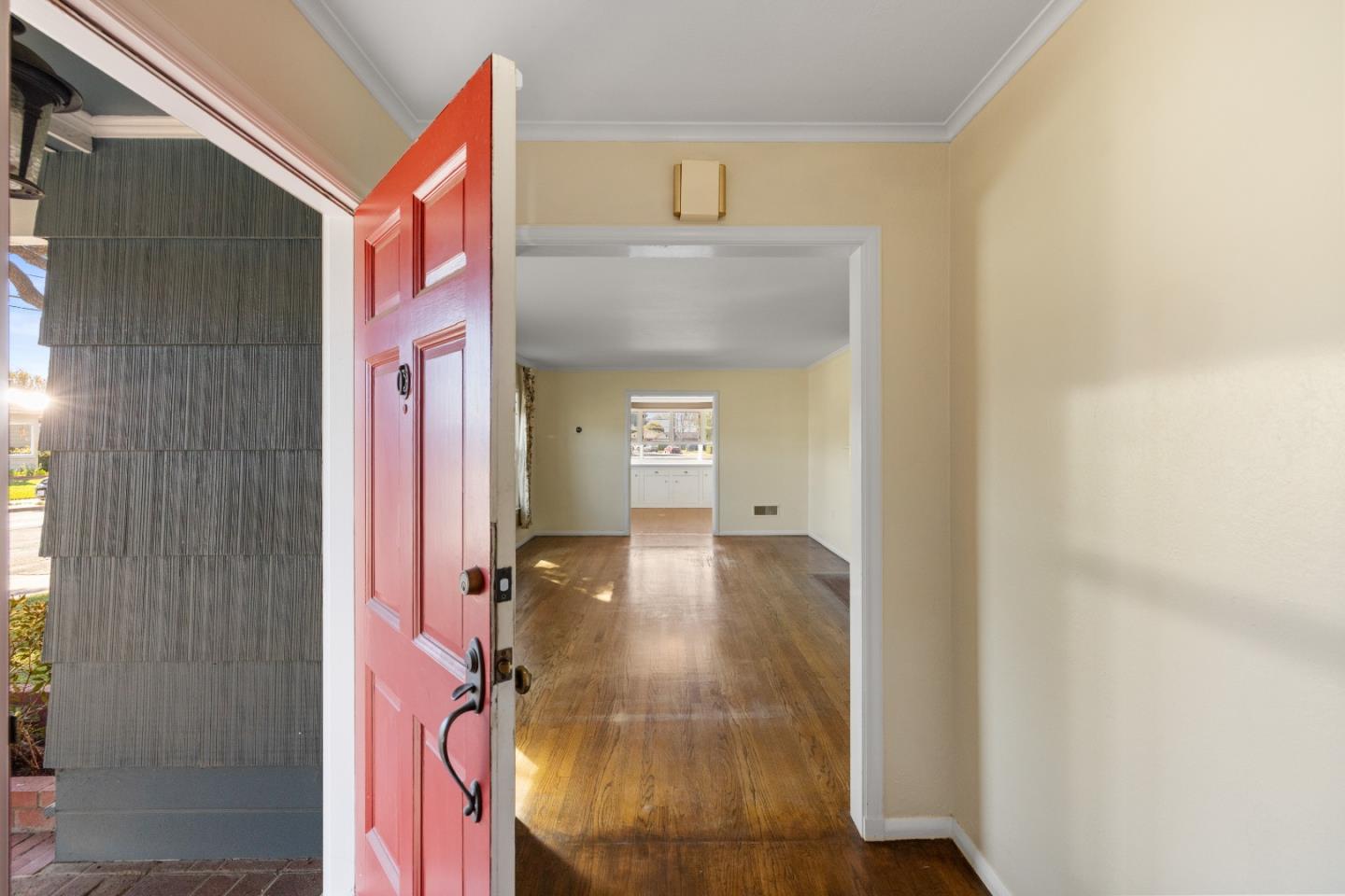 Detail Gallery Image 5 of 51 For 330 Homestead Ave, Salinas,  CA 93901 - 4 Beds | 2/1 Baths