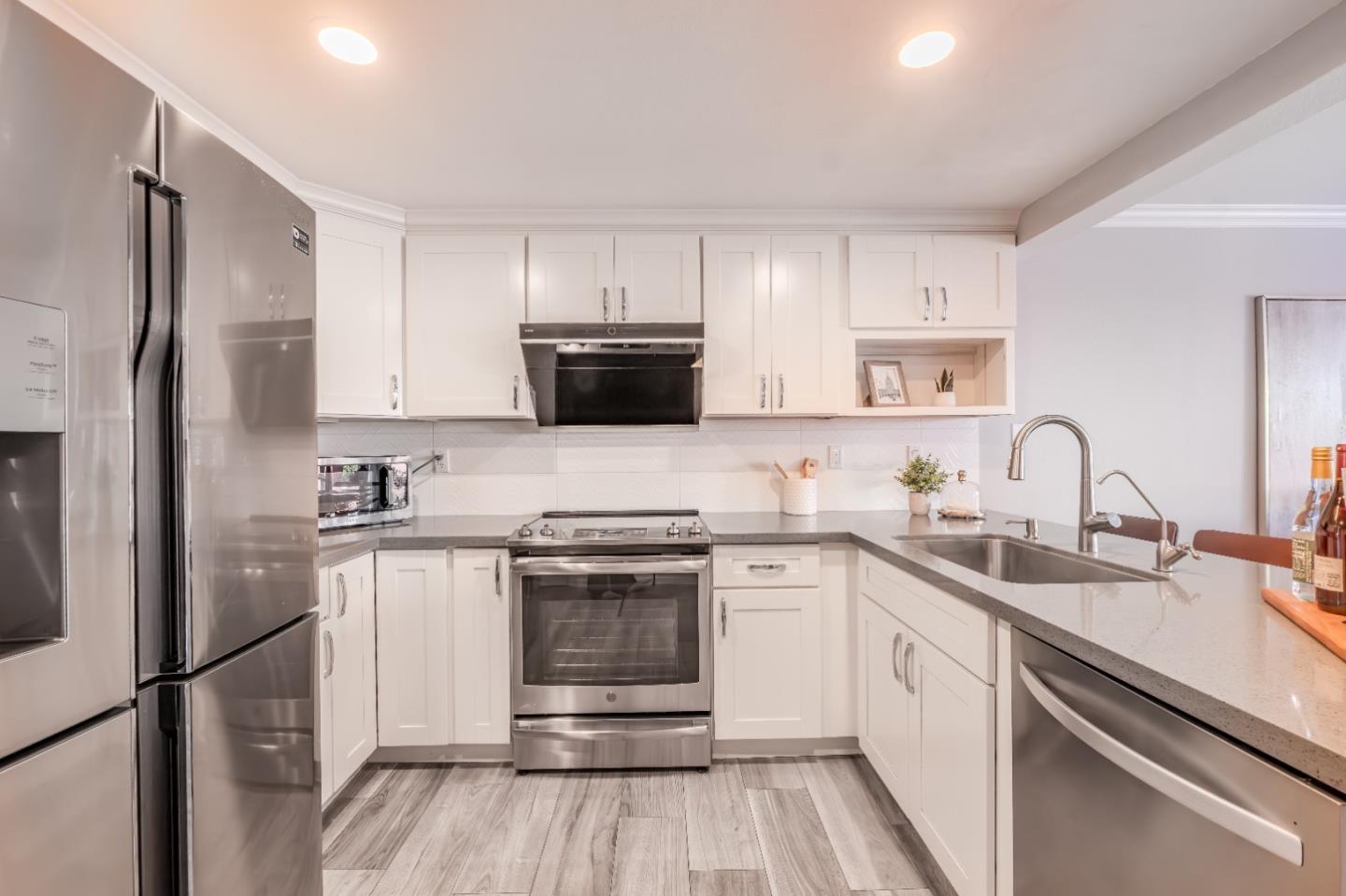 Detail Gallery Image 8 of 28 For 34549 Melissa Ter, Fremont,  CA 94555 - 4 Beds | 2/1 Baths