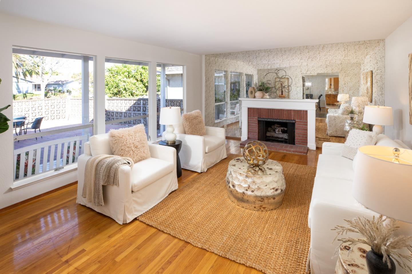 Detail Gallery Image 11 of 40 For 534 Wagman Dr, San Jose,  CA 95129 - 5 Beds | 2/1 Baths