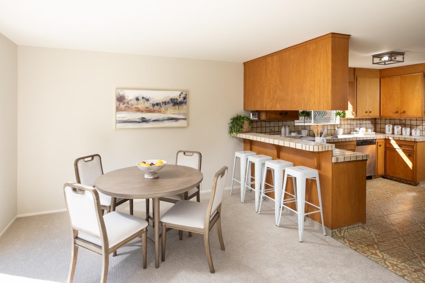 Detail Gallery Image 19 of 40 For 534 Wagman Dr, San Jose,  CA 95129 - 5 Beds | 2/1 Baths