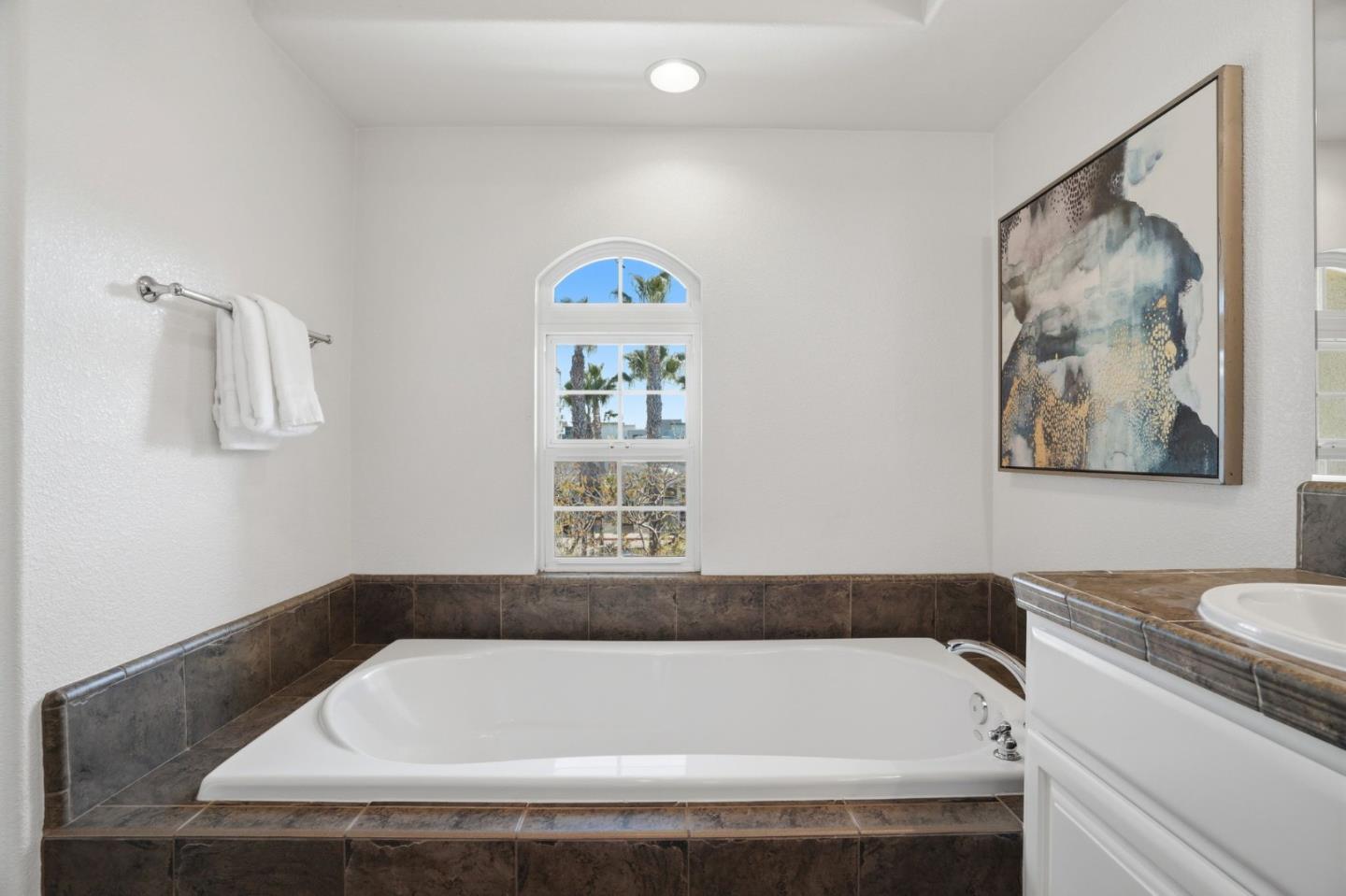 Photo #36: ML82040010 Listing: Photo #36