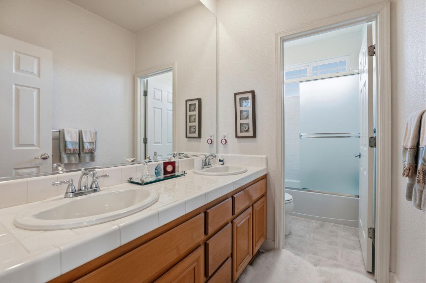 Detail Gallery Image 28 of 48 For 7521 Troon Ct, Gilroy,  CA 95020 - 5 Beds | 3/1 Baths
