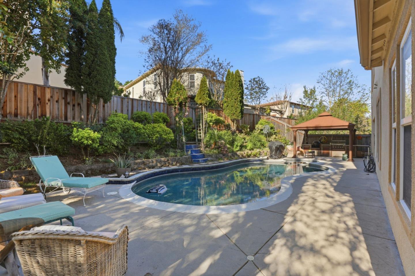 Detail Gallery Image 35 of 48 For 7521 Troon Ct, Gilroy,  CA 95020 - 5 Beds | 3/1 Baths